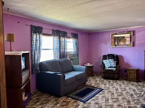 Living - 501 C St, Edgemont, SD 57735 photo 1 of 2