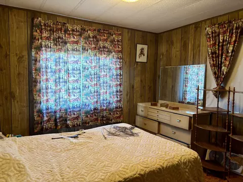 Bedroom - 501 C St, Edgemont, SD 57735 photo 3 of 4