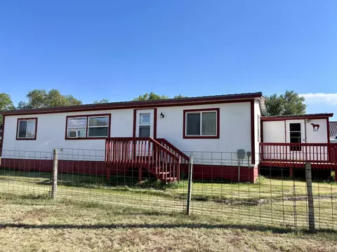 Exterior - 501 C St, Edgemont, SD 57735 photo 4 of 5