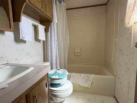 Bath - 1010 E Other, Rapid City, SD 57701 photo 2 of 3