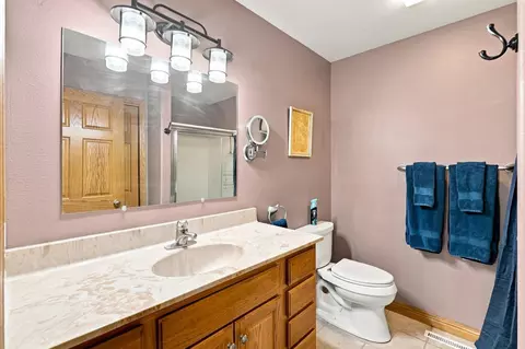 Bath - 314 Cottage Hill Ln, Spearfish, SD 57783 photo 1 of 3