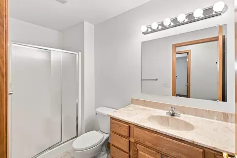 Bath - 314 Cottage Hill Ln, Spearfish, SD 57783 photo 3 of 3