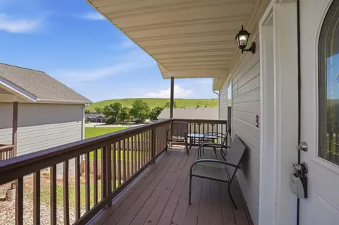 Exterior - 910 Heritage Dr, Spearfish, SD 57783 photo 3 of 7
