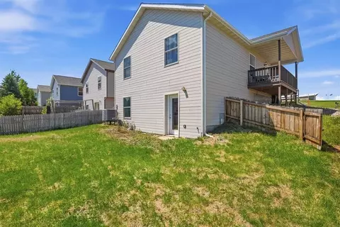 Exterior - 910 Heritage Dr, Spearfish, SD 57783 photo 6 of 7