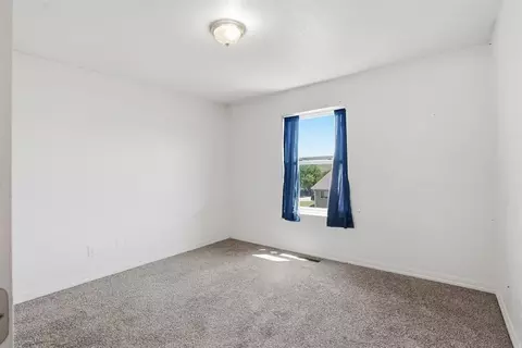 Bedroom - 910 Heritage Dr, Spearfish, SD 57783 photo 1 of 4