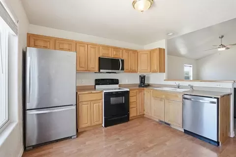 Kitchen - 910 Heritage Dr, Spearfish, SD 57783 photo 2 of 2