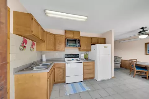 Kitchen - 12677 Hazelrodt Cutoff, Custer, SD 57730 photo 1 of 3