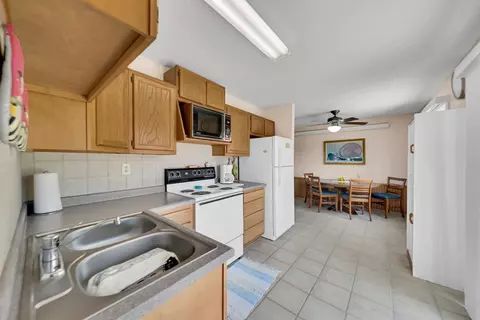 Kitchen - 12677 Hazelrodt Cutoff, Custer, SD 57730 photo 3 of 3