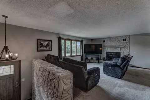 Living - 3 Pioneer Ln, Spearfish, SD 57783 photo 1 of 4