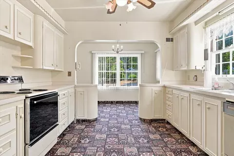 Kitchen - 931 8th St, Spearfish, SD 57783 photo 3 of 3