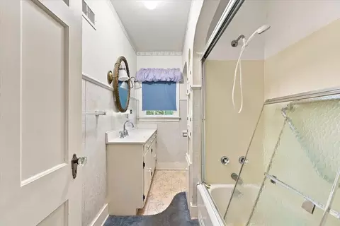 Bath - 931 8th St, Spearfish, SD 57783 photo 2 of 3
