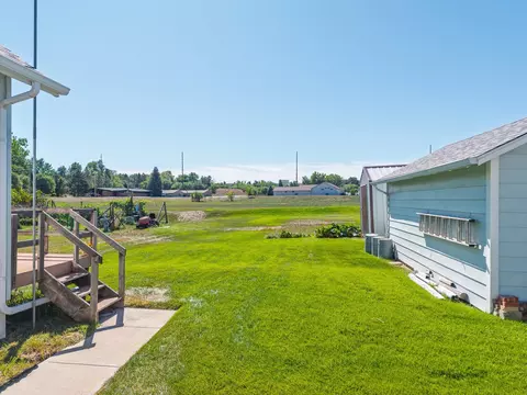 Exterior - 620 Lawrence St, Belle Fourche, SD 57717 photo 2 of 6