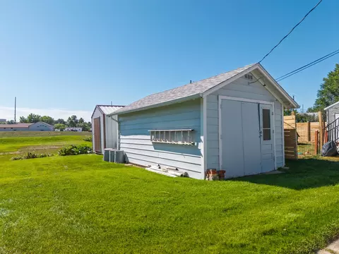 Exterior - 620 Lawrence St, Belle Fourche, SD 57717 photo 3 of 6