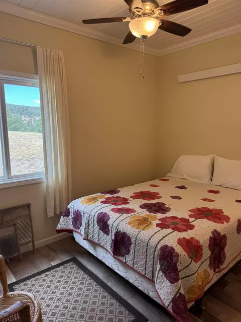 Bedroom - 20786 Mountain Ct, Sturgis, SD 57785 photo 3 of 5