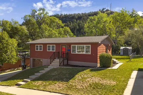 1710 Cruz Dr, Rapid City, SD 57702