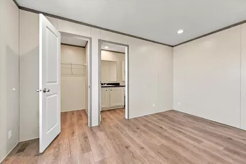 Bedroom - 314 Summit St, Belle Fourche, SD 57717 photo 1 of 2