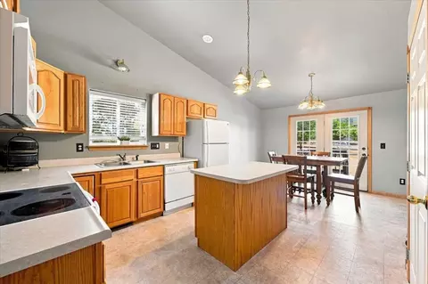 Kitchen - 1836 Iron Horse Loop, Spearfish, SD 57783 photo 3 of 3