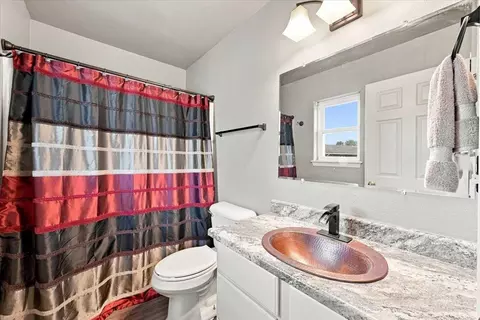 Bath - 1836 Iron Horse Loop, Spearfish, SD 57783 photo 2 of 3