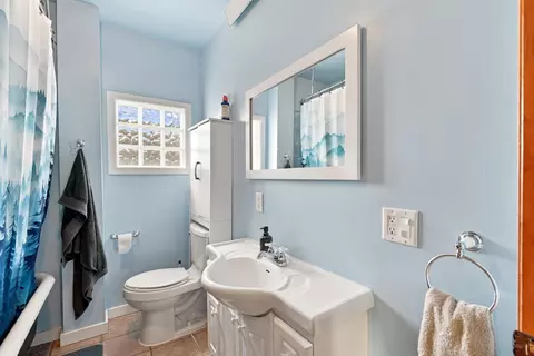 Bath - 720 Barclay Ave, Lead, SD 57754 photo 1 of 2