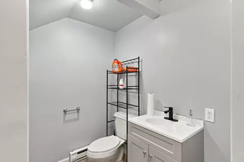 Bath - 720 Barclay Ave, Lead, SD 57754 photo 2 of 2