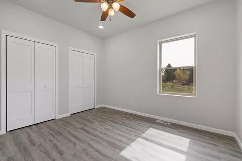 Bedroom - 956 Ponderosa St, Custer, SD 57730 photo 7 of 7
