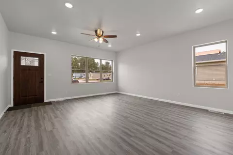 Living - 956 Ponderosa St, Custer, SD 57730 photo 4 of 4