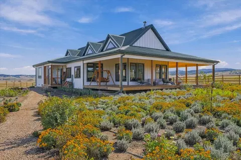 Exterior - 7100 Centennial Rd, Spearfish, SD 57783 photo 3 of 12