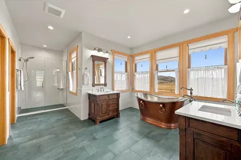 Bath - 7100 Centennial Rd, Spearfish, SD 57783 photo 1 of 3