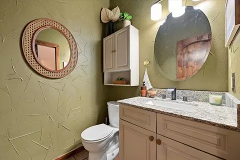 Bath - 20966 Hickok Pl, Lead, SD 57754 photo 5 of 5