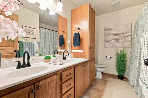 Bath - 150 Sophia Lynnae Ct, Box Elder, SD 57719 photo 3 of 3