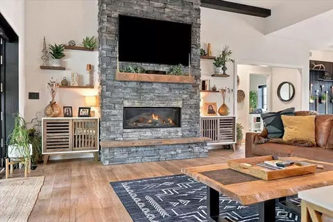Living - 620 Bridgewater Ct, Spearfish, SD 57783 photo 1 of 4