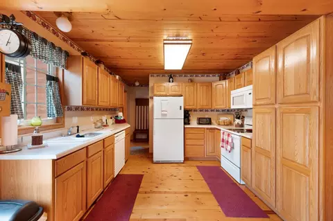 Kitchen - 2205 Maitland Rd, Spearfish, SD 57783 photo 2 of 2