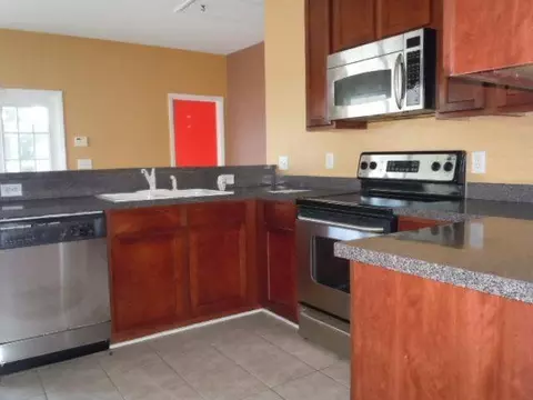 53 Fifth Ave, Bluffton, SC 29910 photo 4