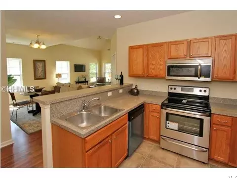 23 Pine Forest Dr, Bluffton, SC 29910 photo 9