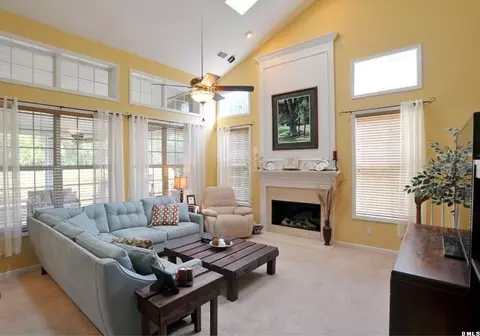 36 St Simon Dr, Bluffton, SC 29910 photo 2