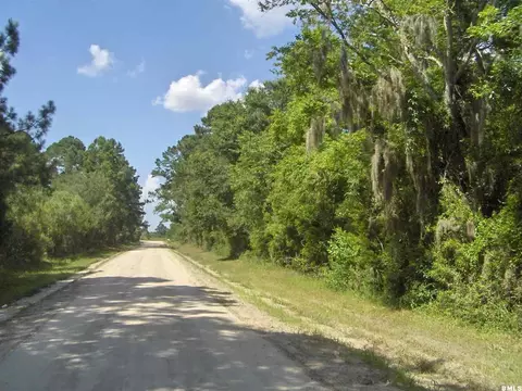 56 Airport Cir 56 Thomas Atkins Rd, Beaufort, SC 29907