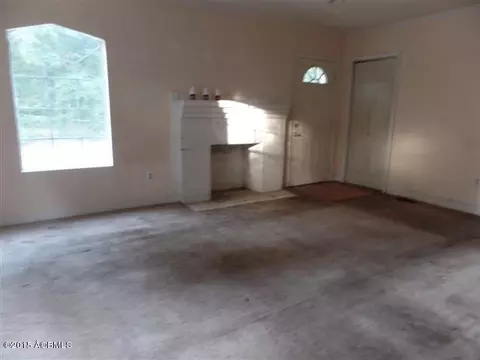 114 Colleton Loop Cmn, Walterboro, SC 29488 photo 3
