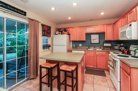 242 North Cir, Bluffton, SC 29910 photo 11