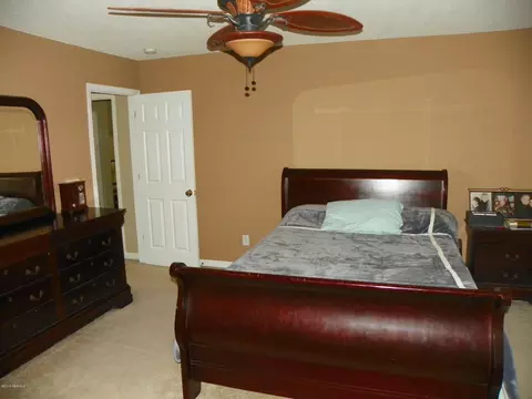 34 Sandy Pointe Dr, Bluffton, SC 29910 photo 4