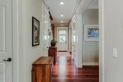 33 Tabby Shell Rd, Bluffton, SC 29910 photo 3