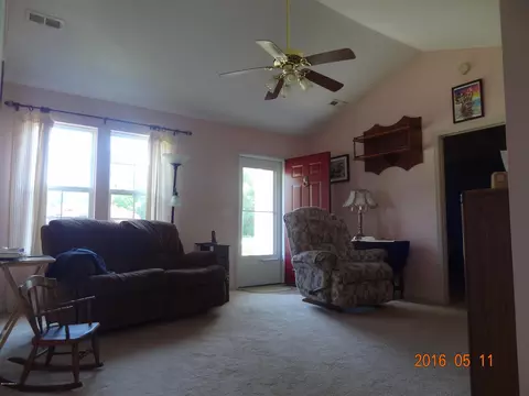 733 Memory Dr, Walterboro, SC 29488 photo 3