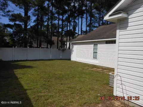 58 Sandy Pointe Dr, Bluffton, SC 29910 photo 4