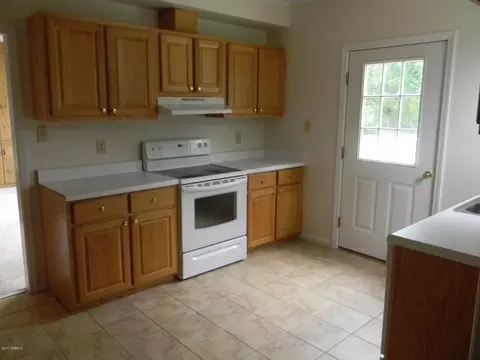 804 3rd St W, Hampton, SC 29924 photo 5
