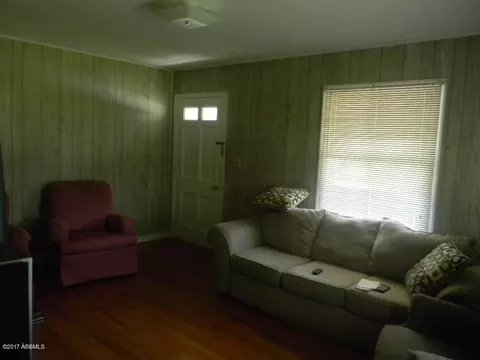 200 Holly St W, Hampton, SC 29924 photo 3