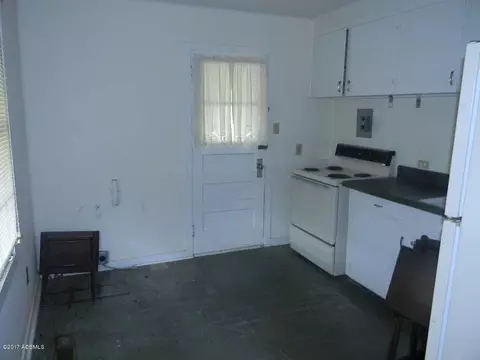 200 Holly St W, Hampton, SC 29924 photo 2