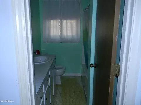 419 Wade Hampton Rd, Hampton, SC 29924 photo 10