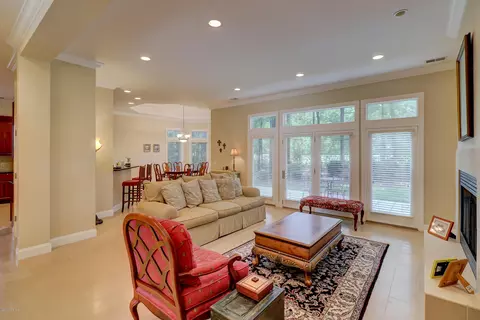 10 Coventry Ct, Bluffton, SC 29910 photo 6