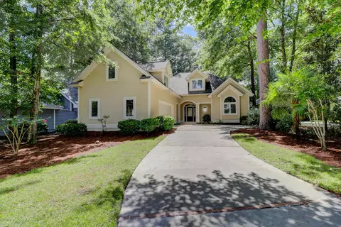 10 Coventry Ct, Bluffton, SC 29910 photo 2