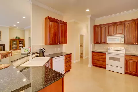 10 Coventry Ct, Bluffton, SC 29910 photo 11