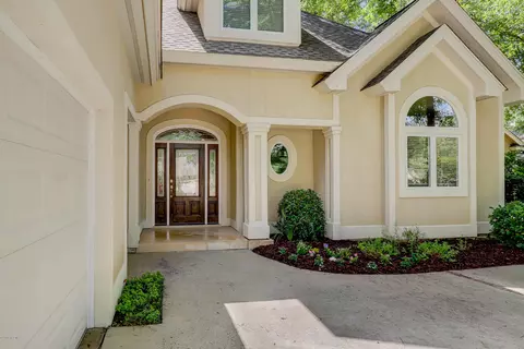 10 Coventry Ct, Bluffton, SC 29910 photo 3